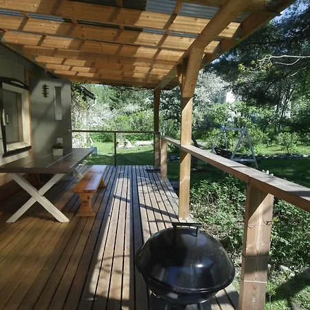 Naantali Holiday Home بيت للعطل *